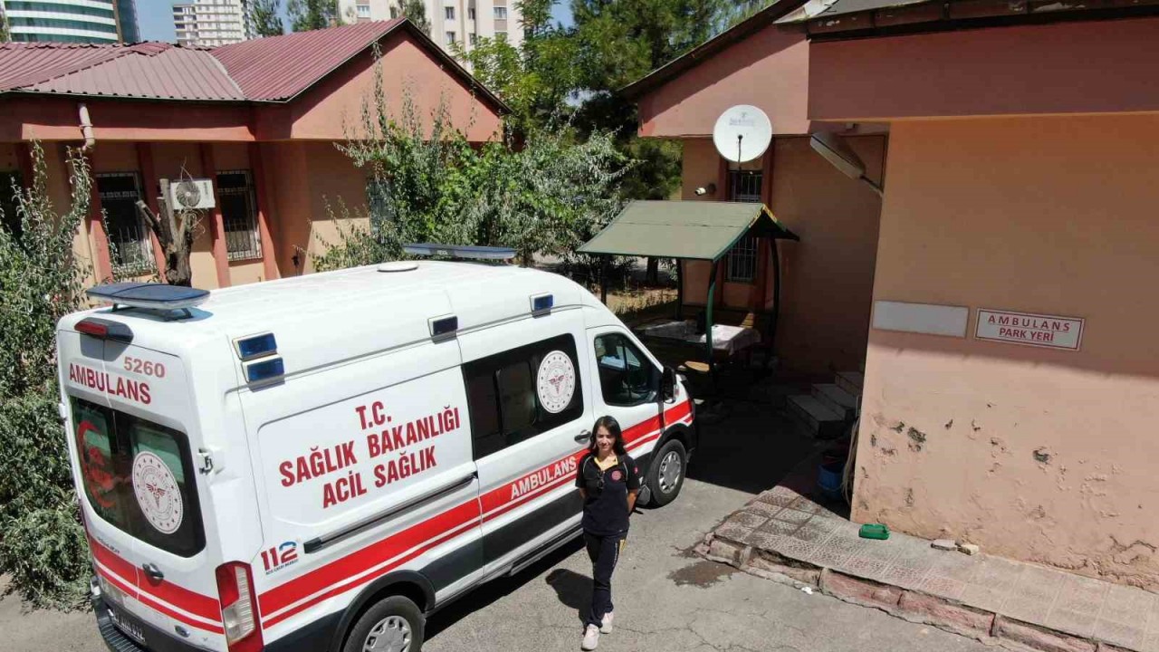 2 milyonluk şehrin tek kadın ambulans şoförü