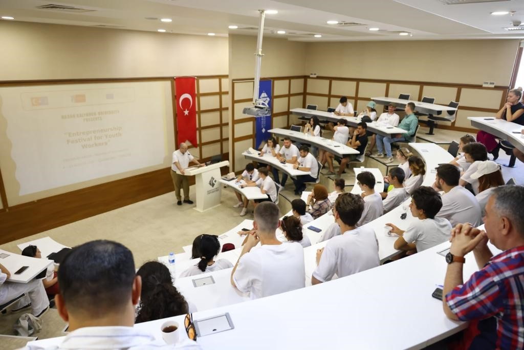 Gençlik Çalışanları için Girişimcilik Festivali projesinin açılışı HKÜ’de gerçekleştirildi