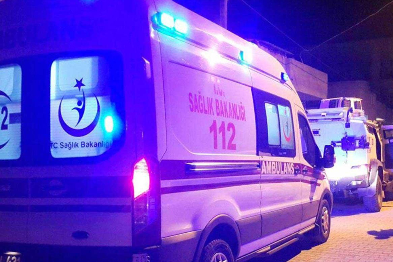 Diyarbakır'da Bıçaklı ve Sopalı Kavga: 3 Yaralı