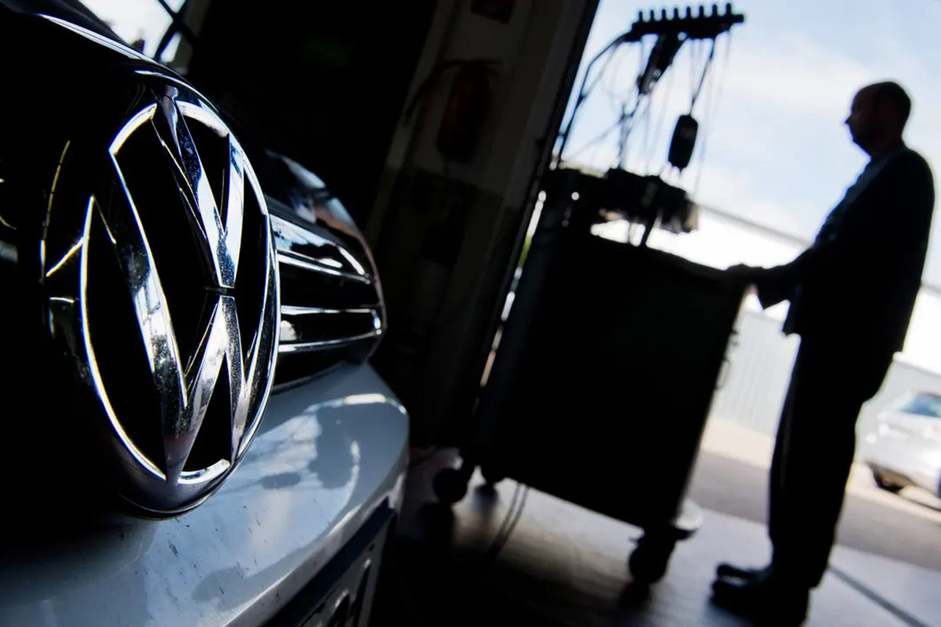 Volkswagen sistem arızası nedeniyle araç üretimini durdurdu