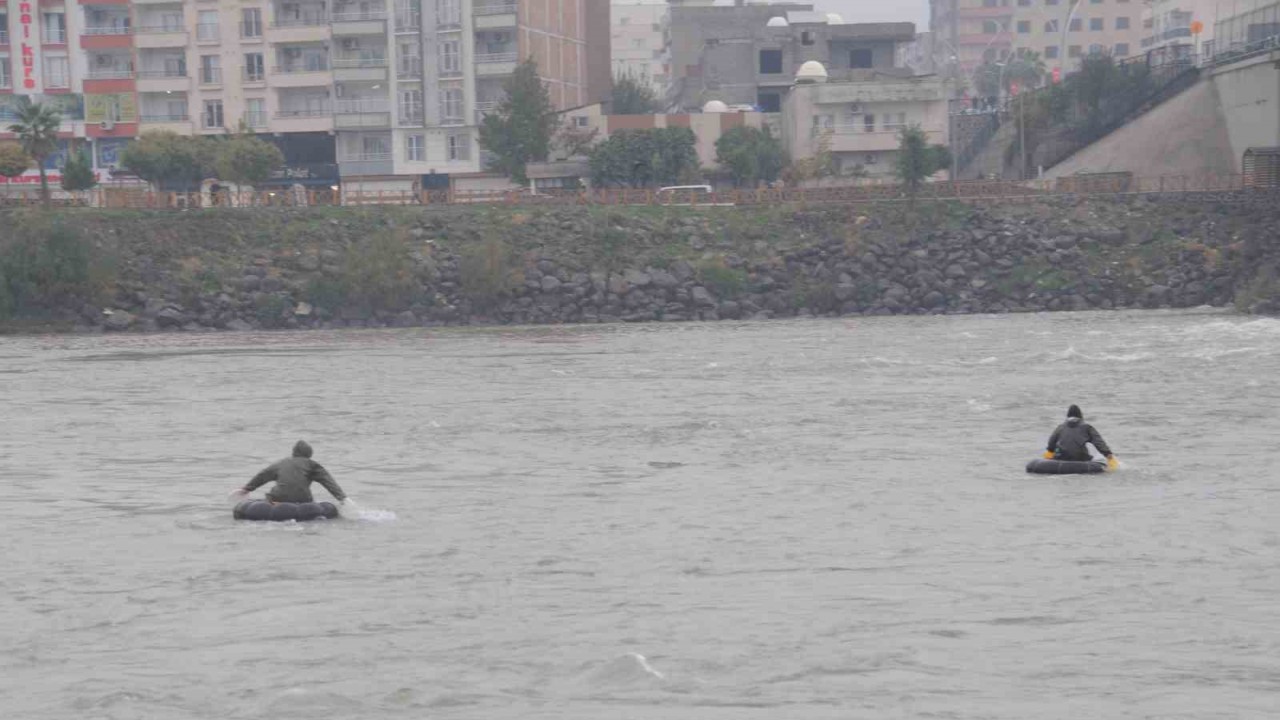 Dicle Nehri'nde 2 kız kardeş intihar etti