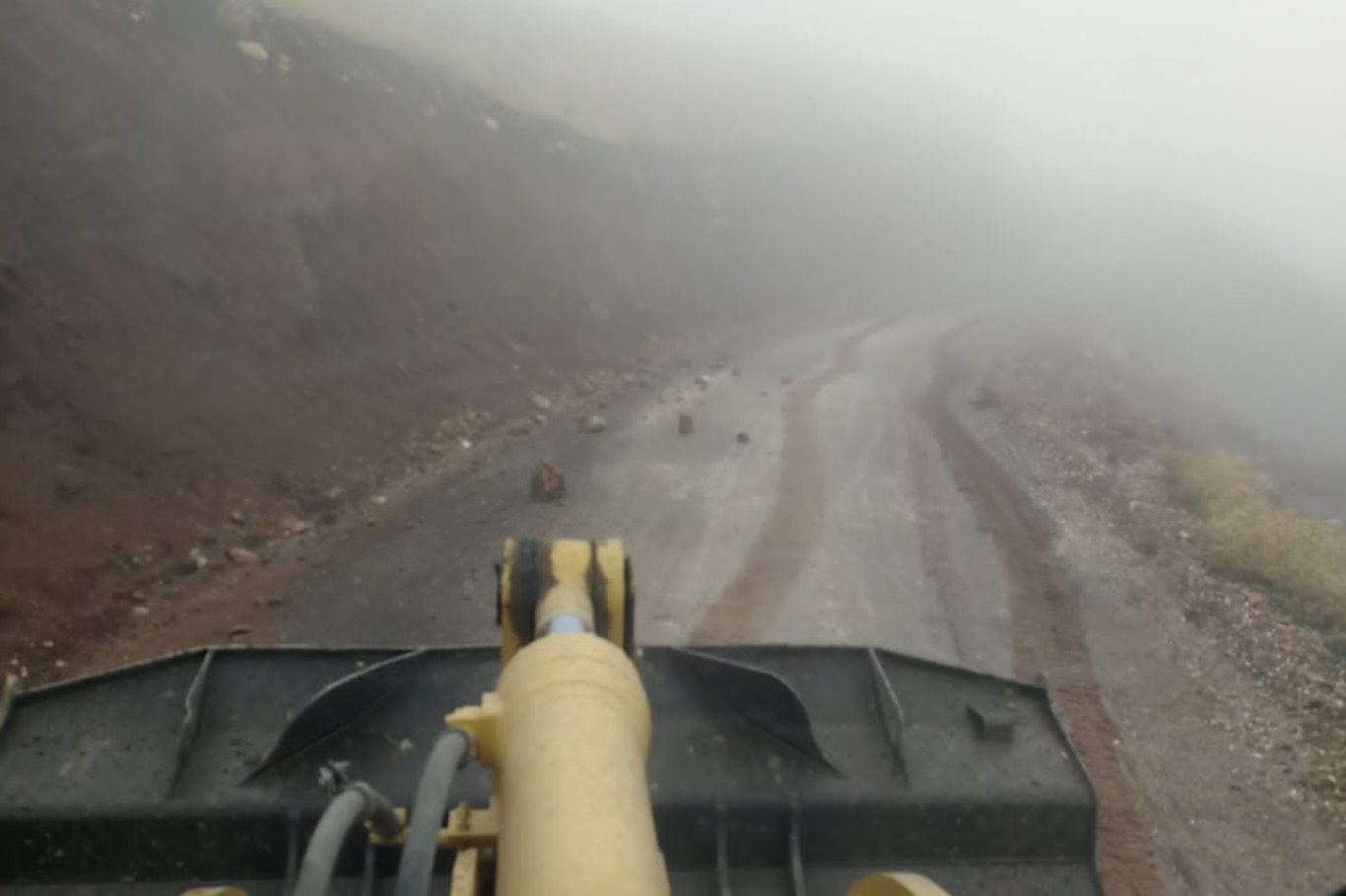 O ilimizde kapanan yollar ulaşıma açıldı