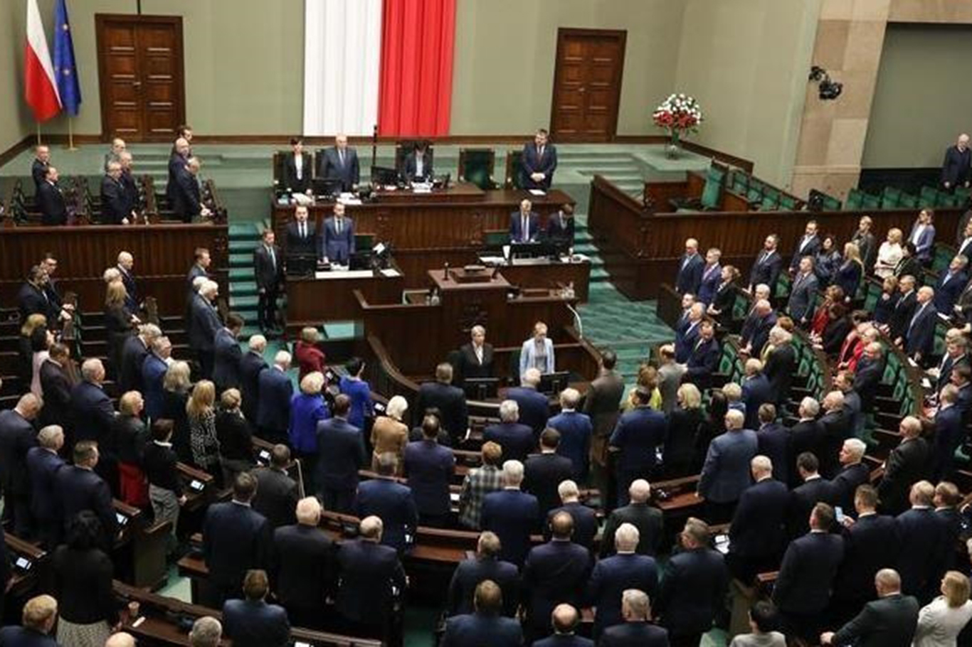 Polonya'da Başbakan Morawiecki hükümetin istifasını sundu 