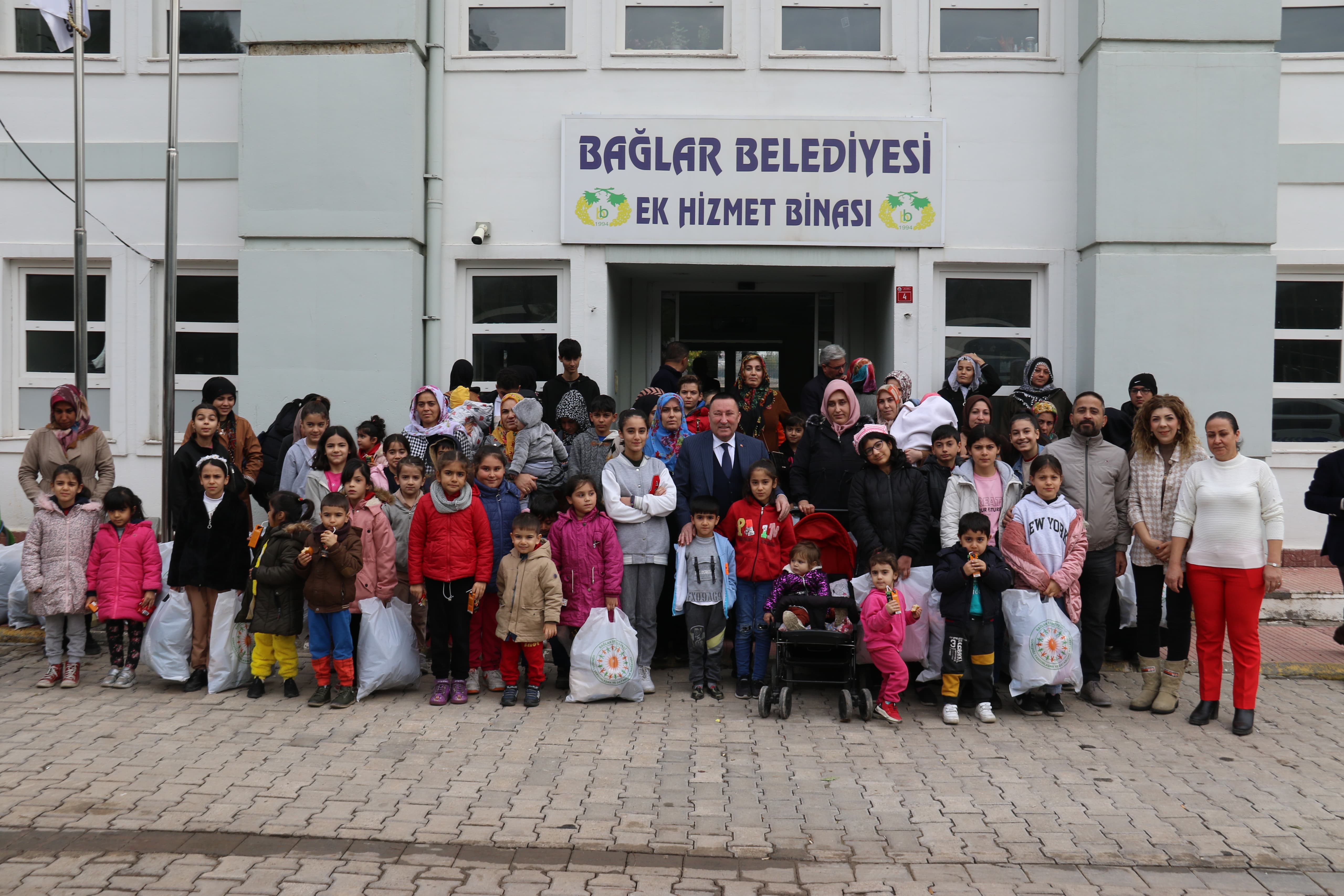 Bağlar'da sosyal belediyecilik