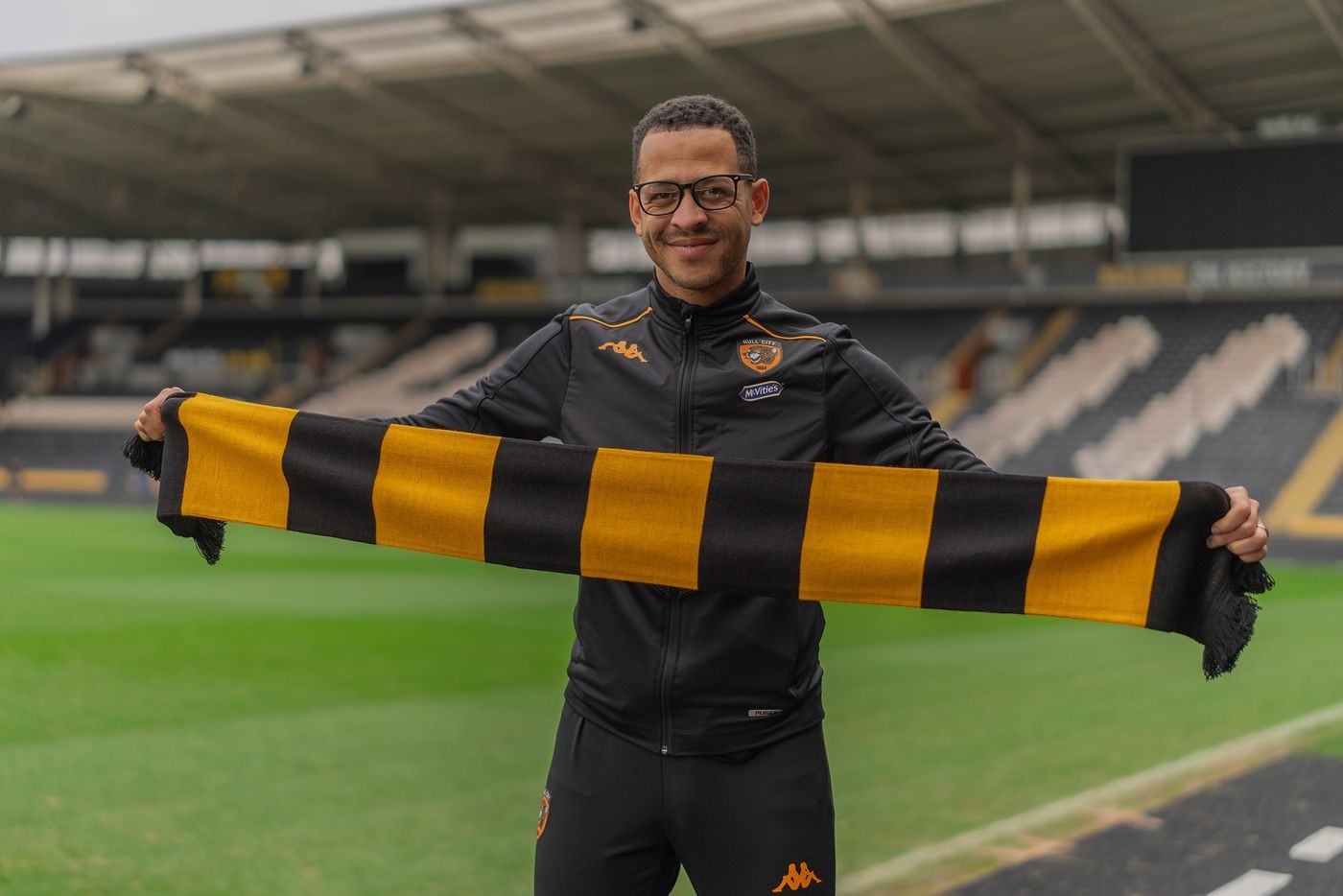 Liam Rosenior, 3 yıl daha Hull City'de