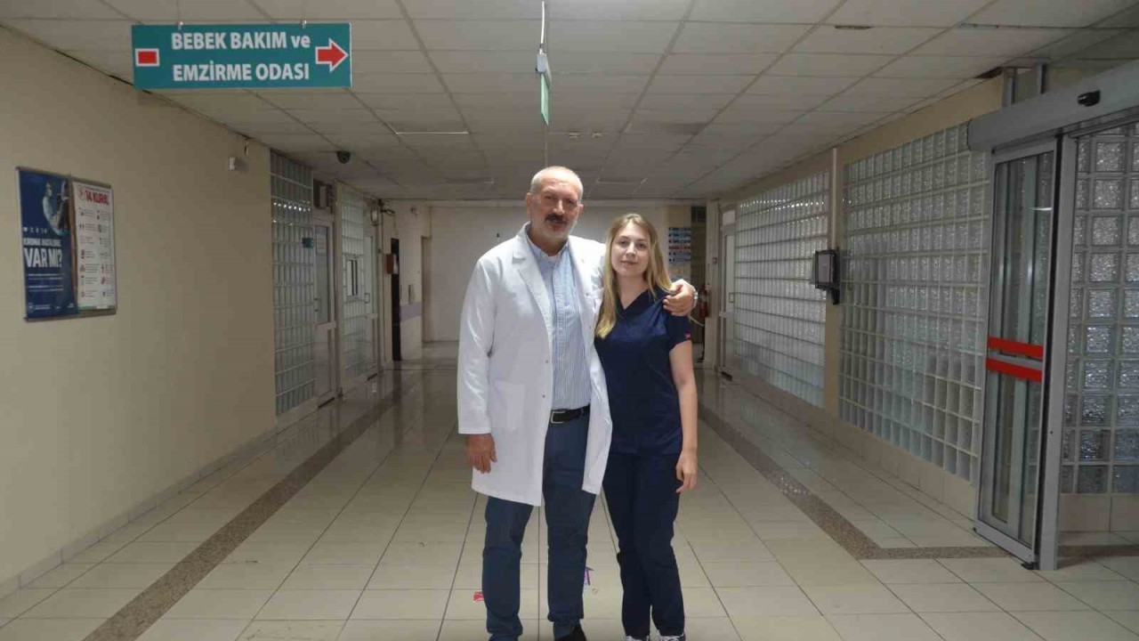 Anne babasının izinden gitti, doktor oldu