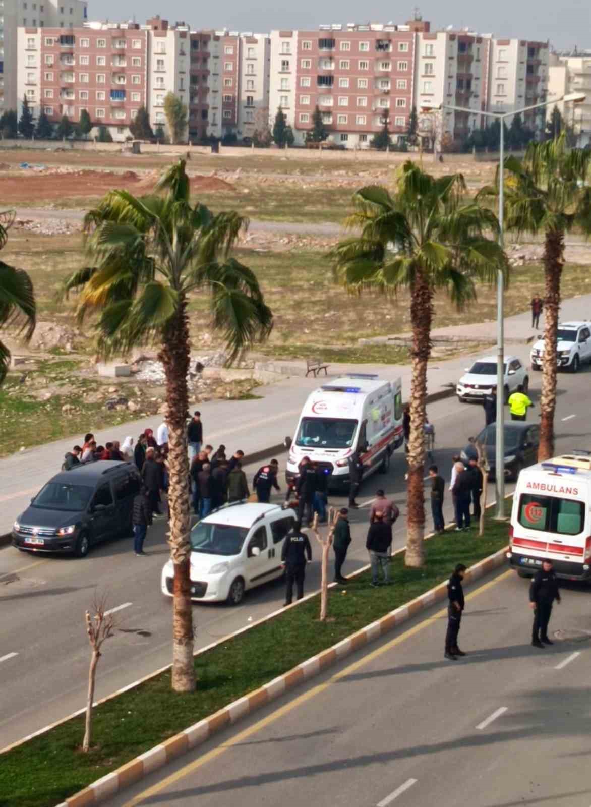 Motosiklet sürücüsü 13 yaşındaki çocuğa çarptı