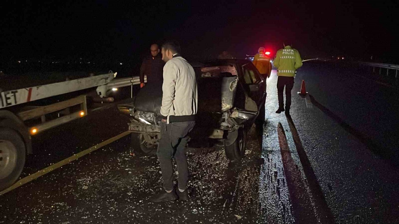 Siverek’te otomobil ile tır çarpıştı: 4’ü çocuk 9 yaralı