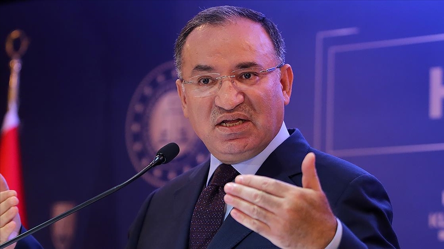 Bozdağ: “PKK’yı ve yularını elinde tutan ülkeleri lanetliyorum”