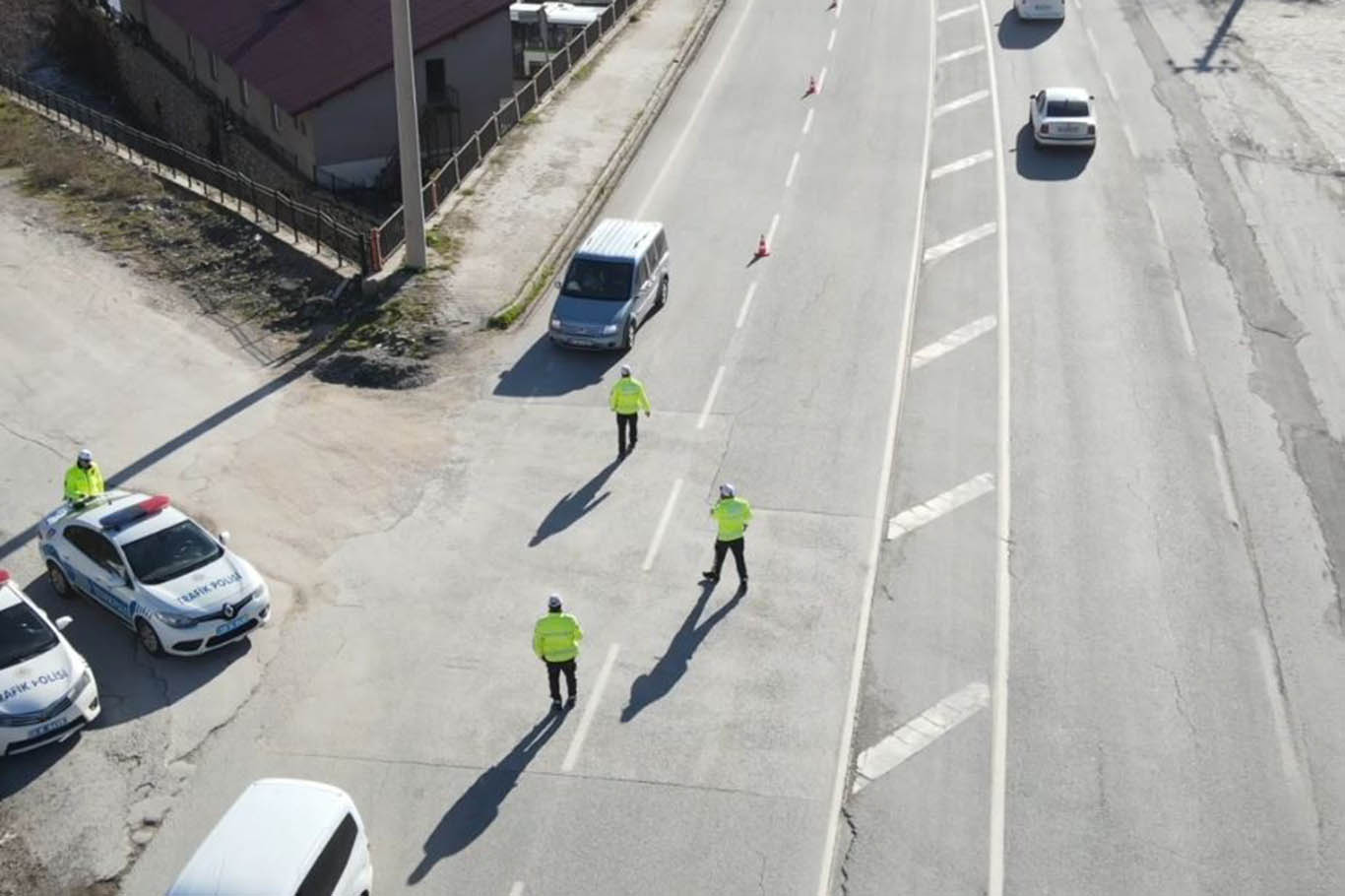 Hız ihlalini yapan binlerce sürücüye işlem yapıldı