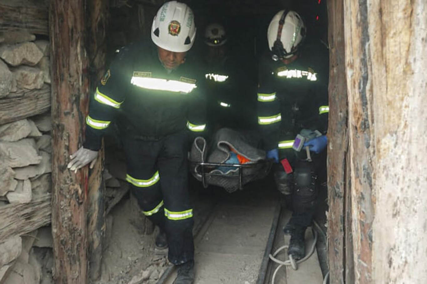 Peru'da altın madeninde göçük: 7 ölü