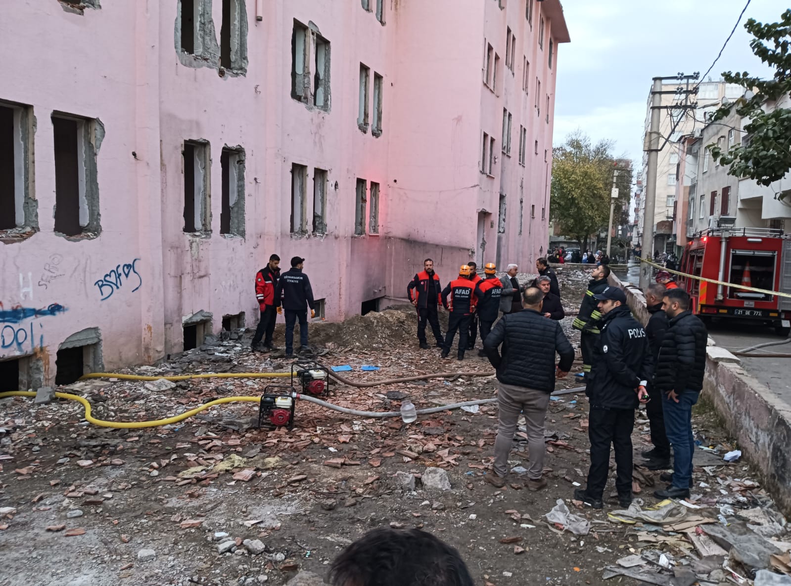 Diyarbakır'da ekipleri harekete geçiren ihbar