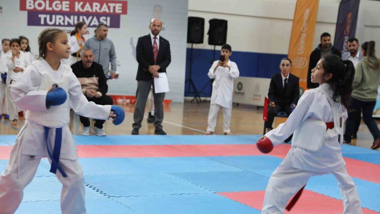 Diyarbakırlı çocuklar karate turnuvasında