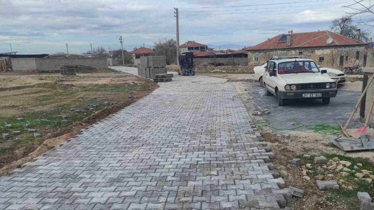 Ereğli Belediyesi kilitli parke yol çalışması gerçekleştirdi