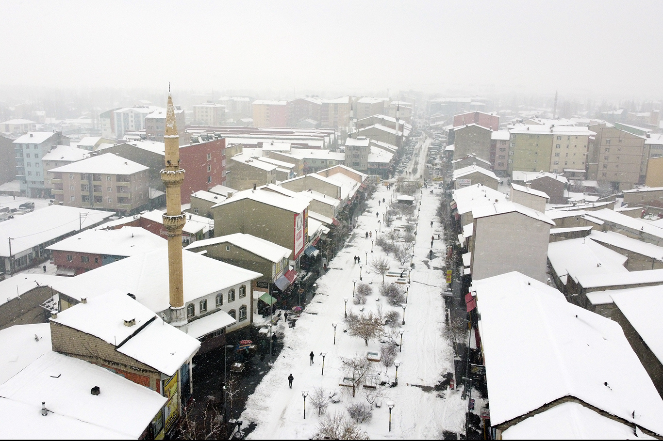 Ağrı, Ardahan, Erzurum ve Kars'ta 2 Bin 160 yerleşim yerine ulaşım sağlanamıyor