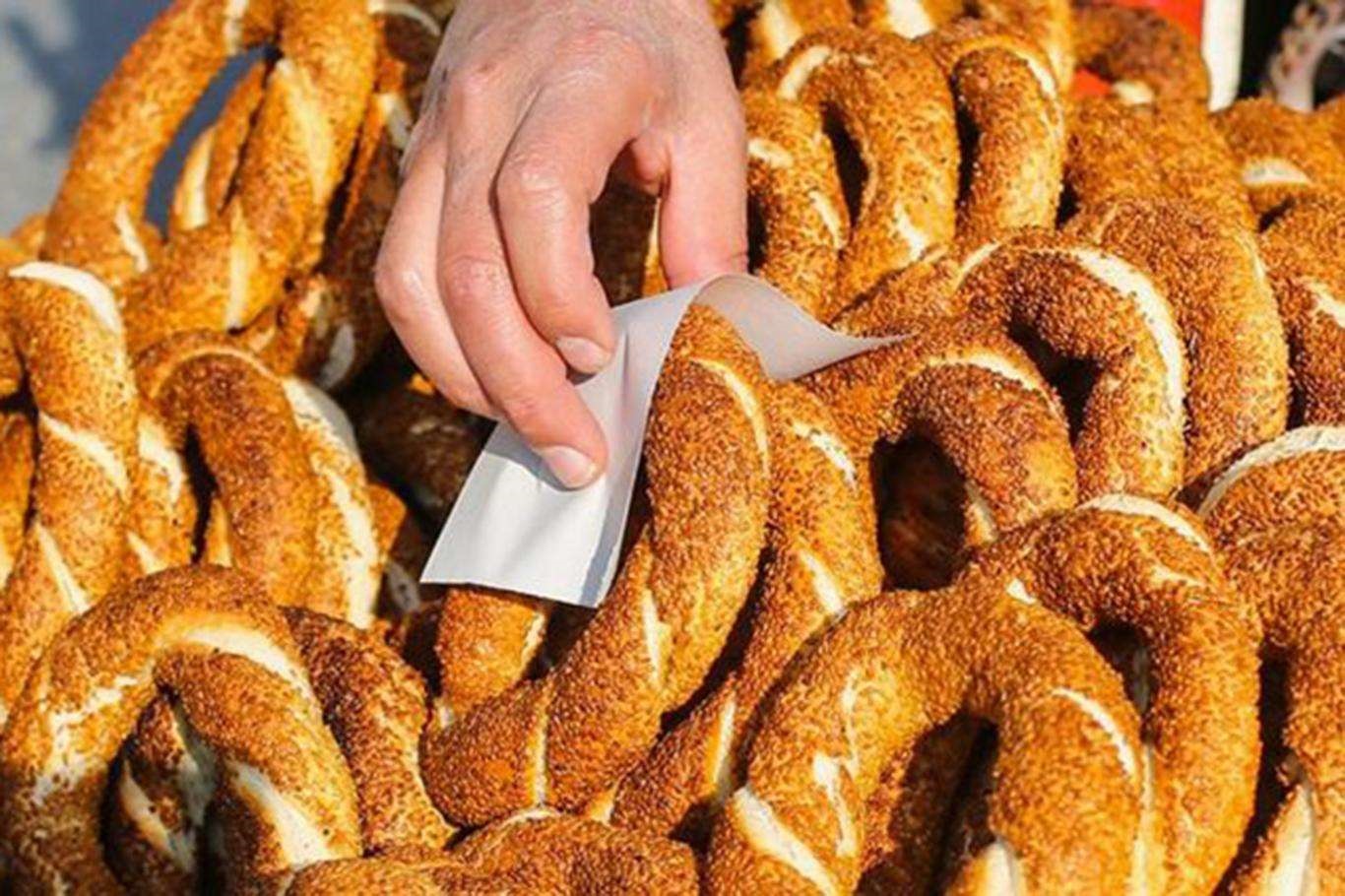 Ankara'da simit 15 lira oldu