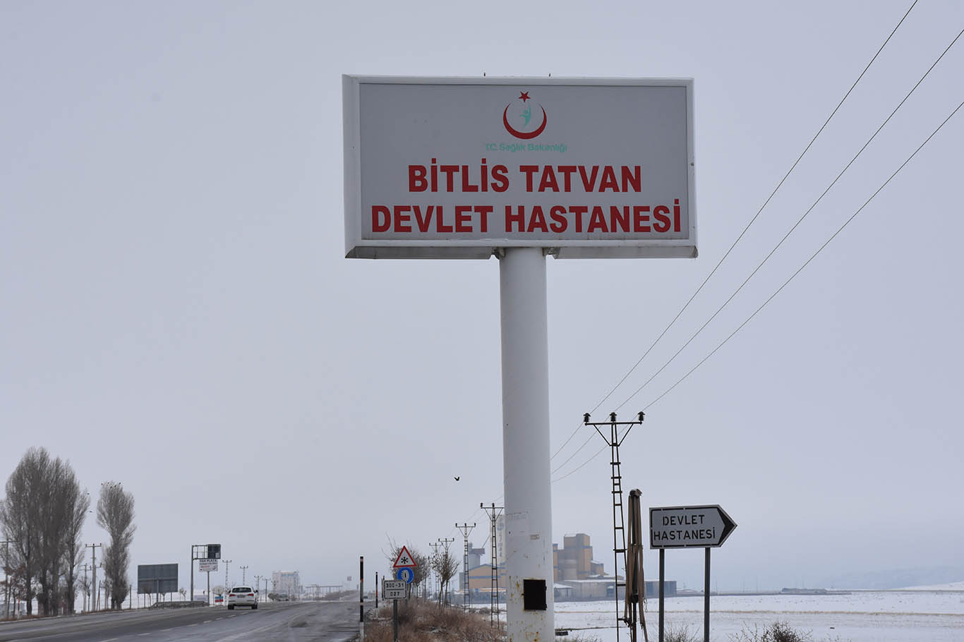 Bitlis'te zincirleme trafik kazası: 20 yaralı