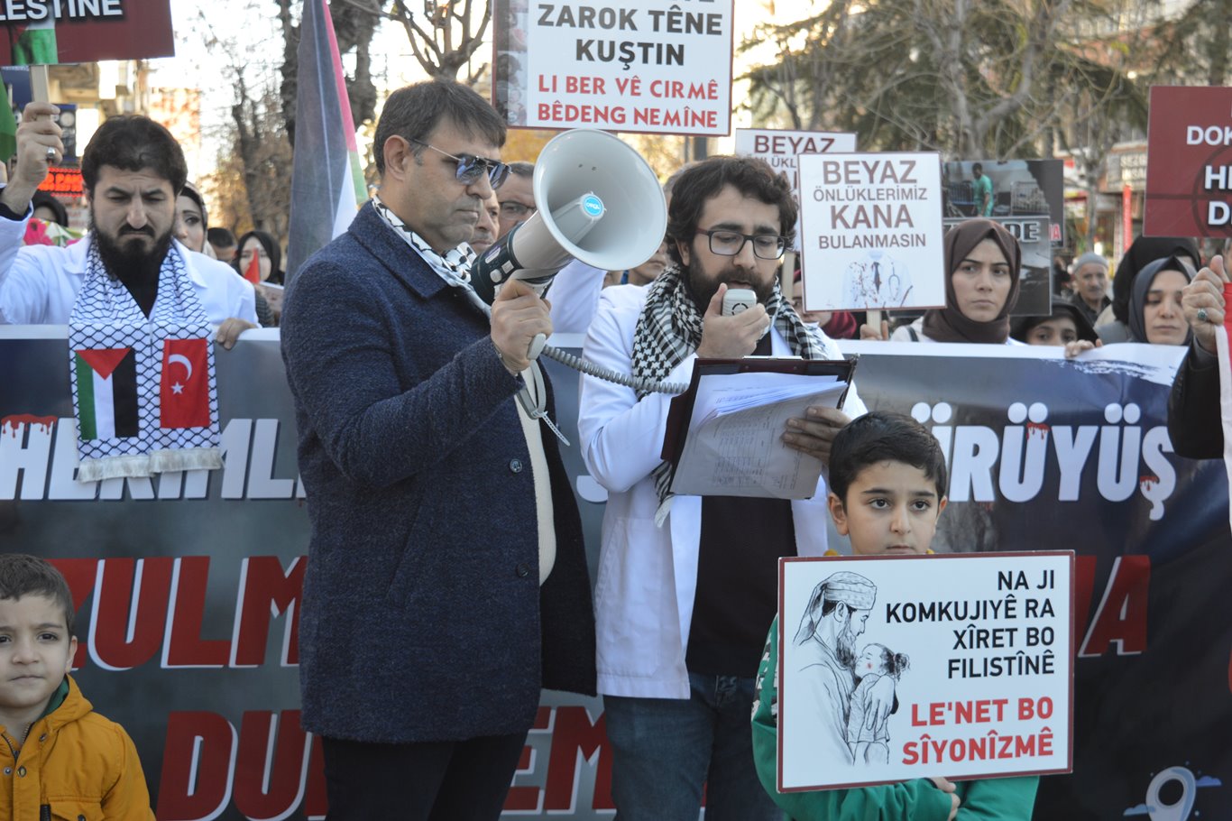 Sağlık çalışanları: Gazze'de kurulacak hastane ve sağlık tesislerinde görev almaya hazırız