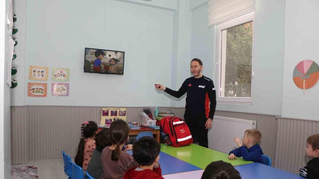 Afet bilincine yönelik eğitimi uzmanlardan aldılar