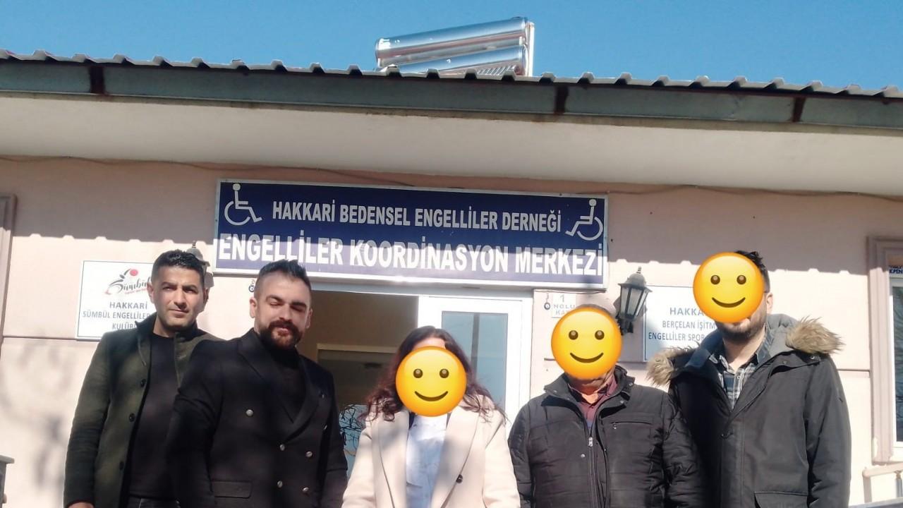 Hakkari’deki engellilere sandalye desteği