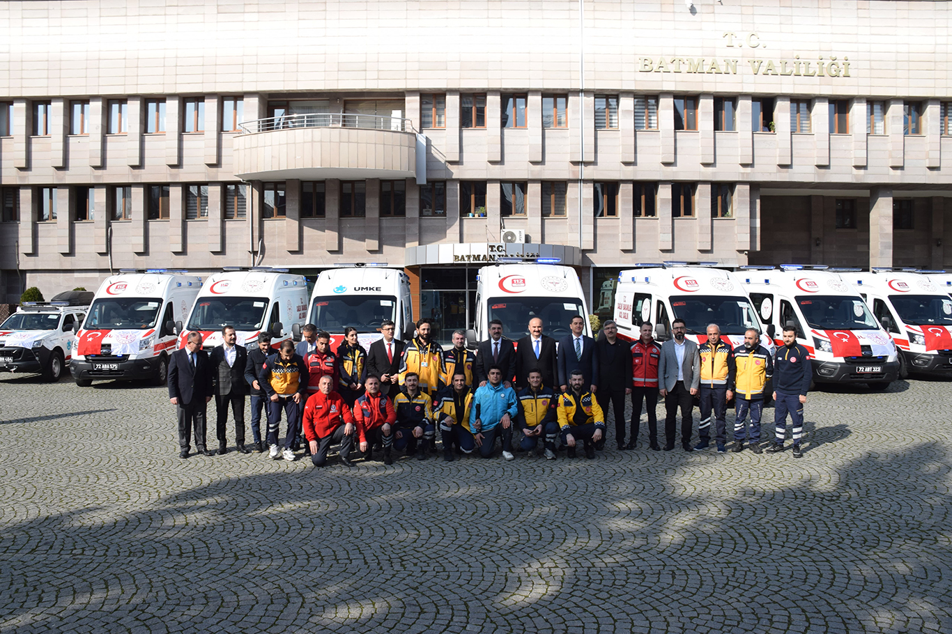 O ilimizde 7 ambulans ve 2 UMKE aracı törenle hizmete alındı