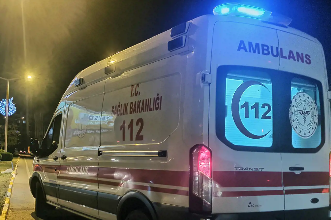 Kontrolden çıkan araç takla attı: 3 ölü, 3 yaralı