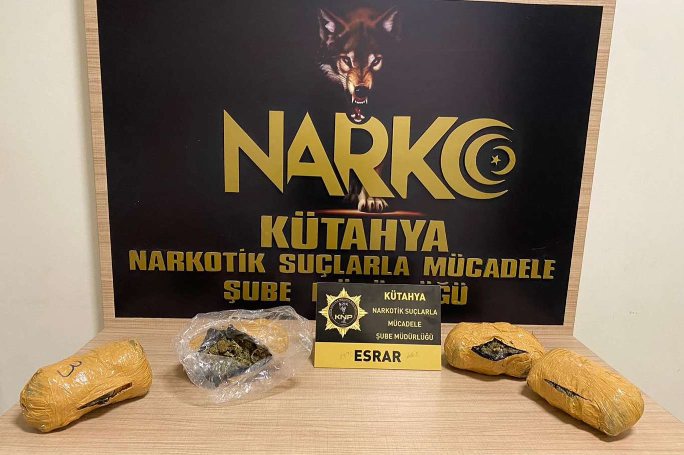 Kütahya'da 2 kilo 116 gram esrar ele geçirildi