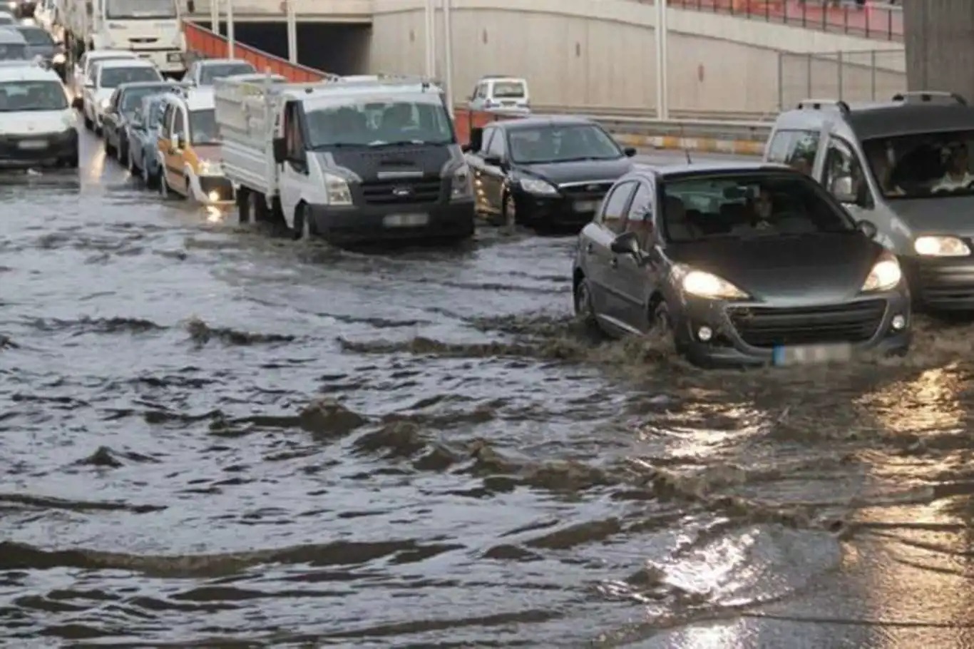 Meteoroloji'den 13 il için "sarı" kodlu uyarı