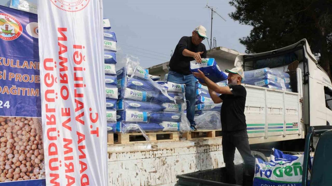 Adana’da 22 ton soya tohumu dağıtıldı