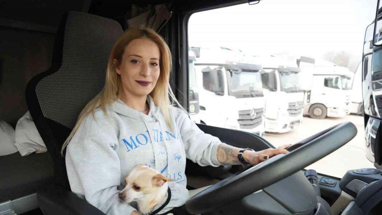 Köpeğiyle tonlarca yükle şehirler arası mekik dokuyor