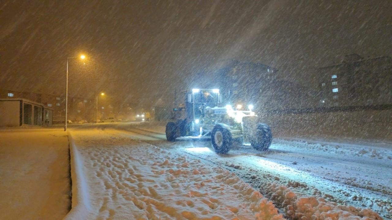 Van’da kapalı olan 73 yerleşim yerinin yolu ulaşıma açılıyor