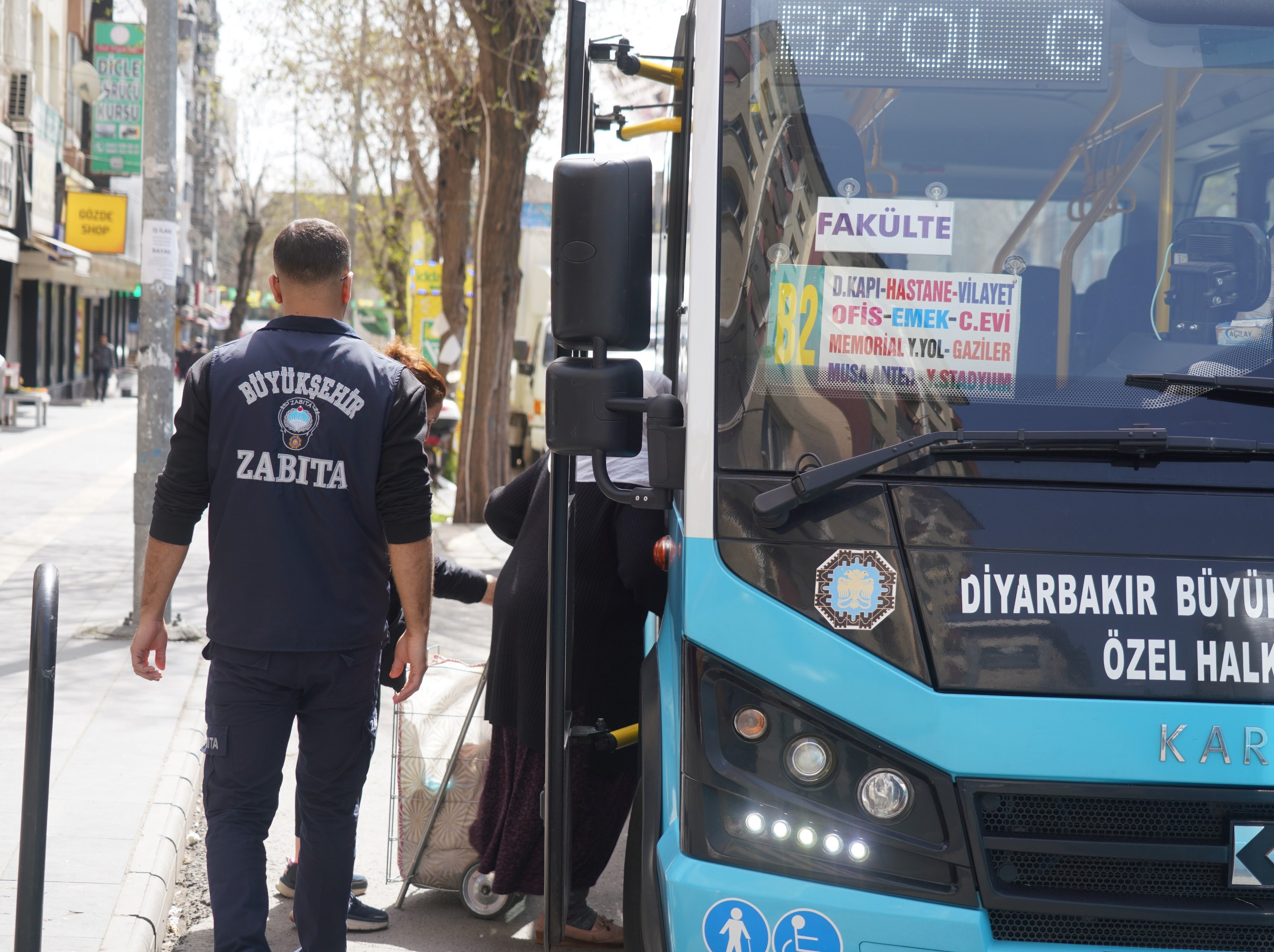 Diyarbakır'da özel halk otobüslerine abonman denetimi