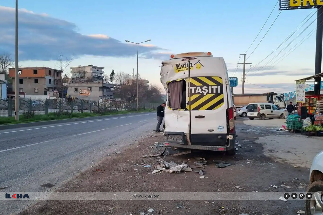 Kontrolden çıkan kamyon zincirleme kazaya neden oldu: 3 yaralı