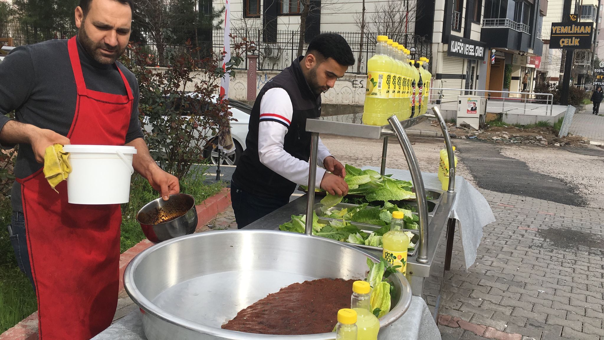 Diyarbakır'da çiğköfteye talep arttı