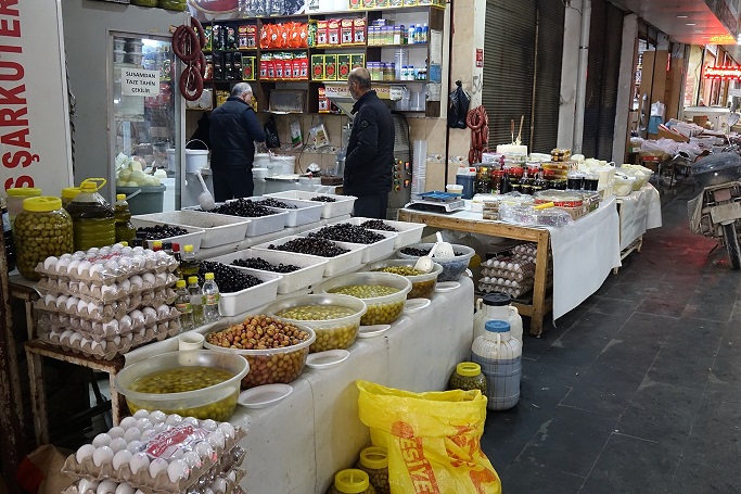 Sahur sofralarının vazgeçilmez ürünleri tezgâhlardaki yerini aldı