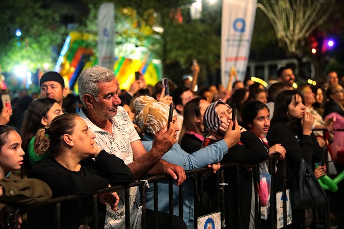 Antalya’da Diyarbakır rüzgarı esti