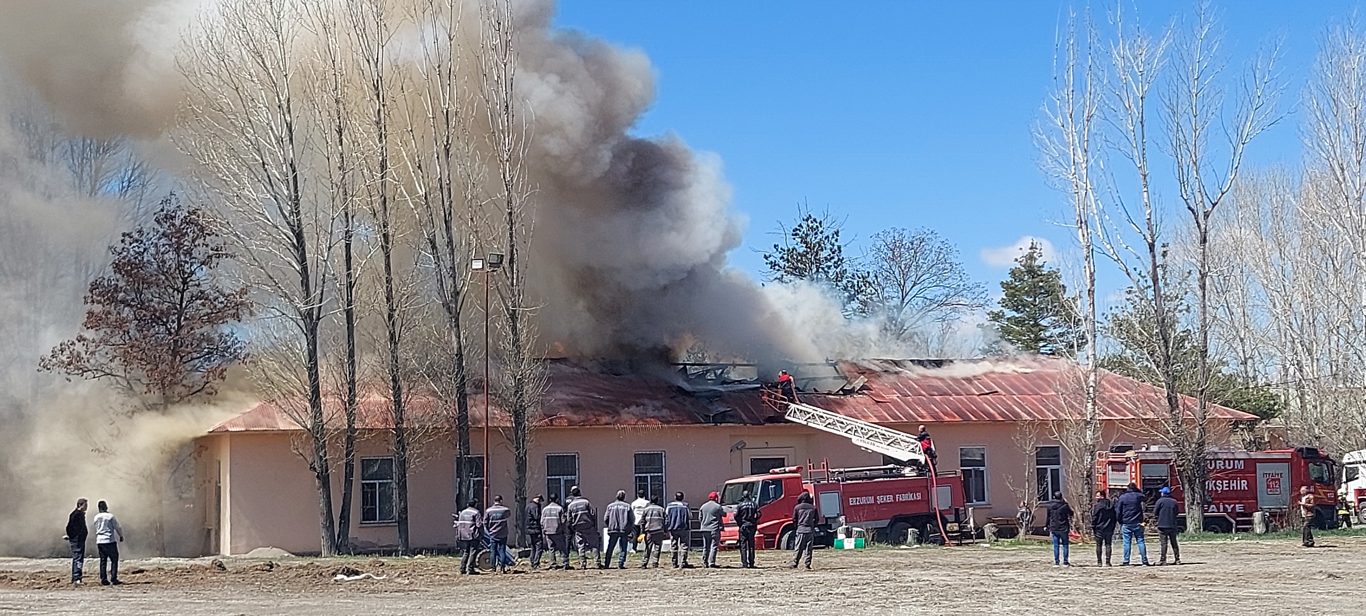 Erzurum Şeker Fabrikası'nda yangın