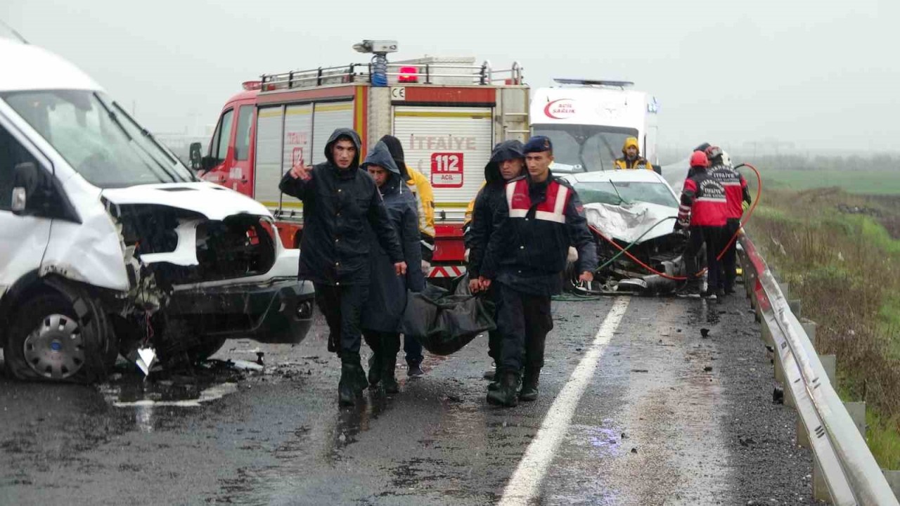 Diyarbakır-Eğil Yolunda Trafik Kazası: 3 Ölü, 5 Yaralı