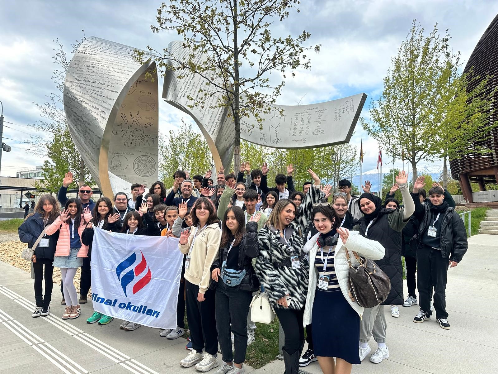 Diyarbakır Öğrenciler CERN'de Deneyin Son Durumunu İnceledi