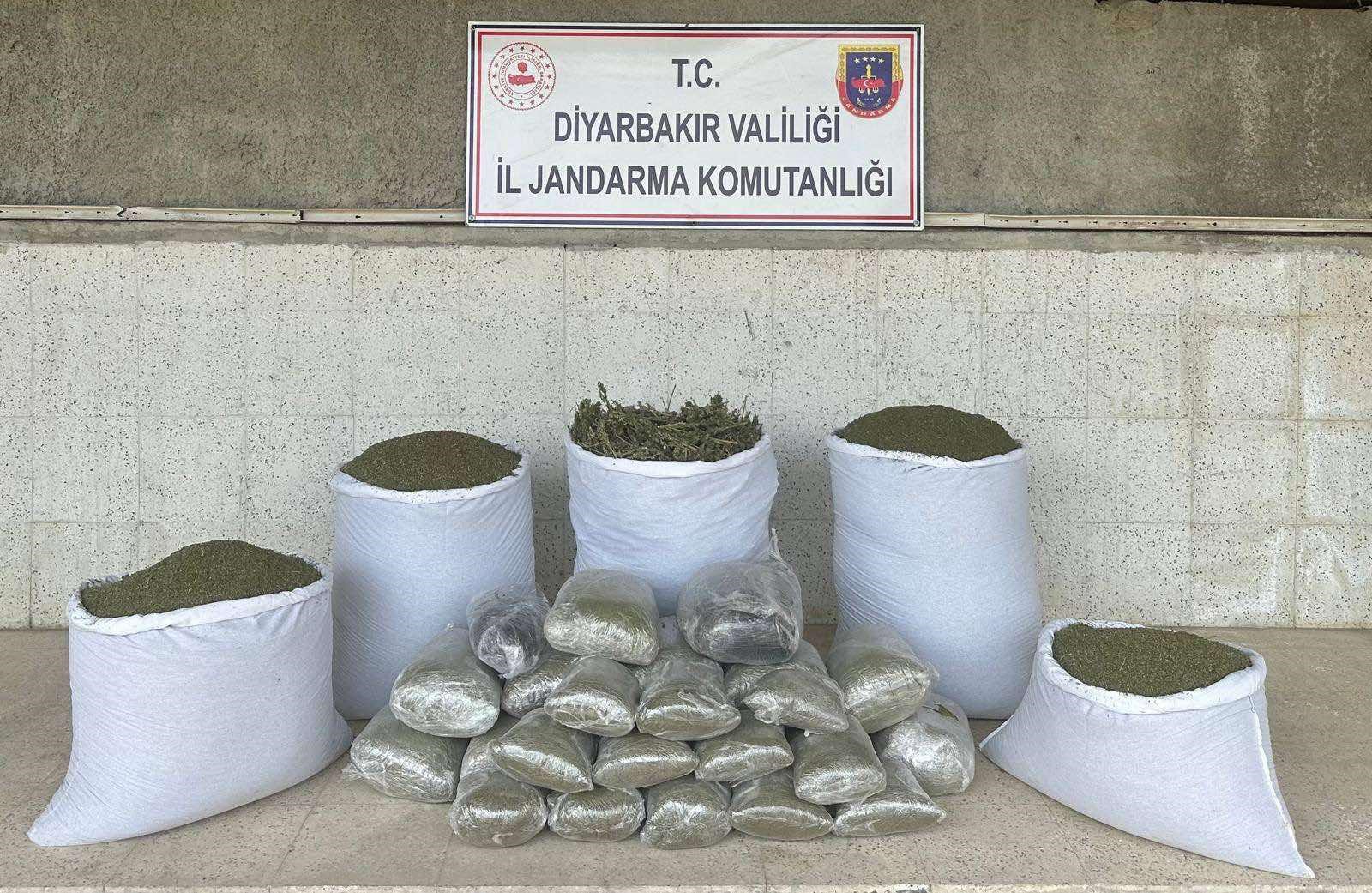 Diyarbakır'da 173 Kilogram Esrar Ele Geçirildi