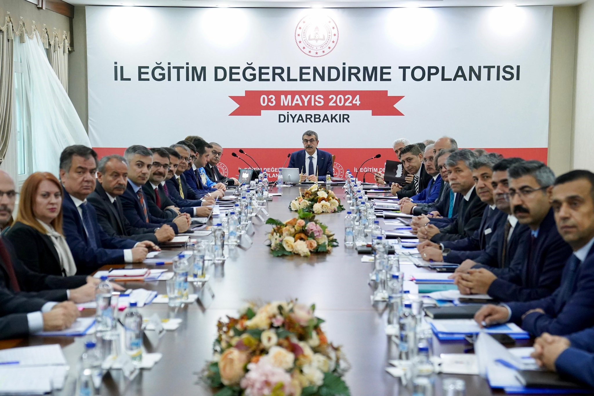 Eğitimde Değişim Rüzgarı: Bakan Tekin'den Diyarbakır Değerlendirmesi