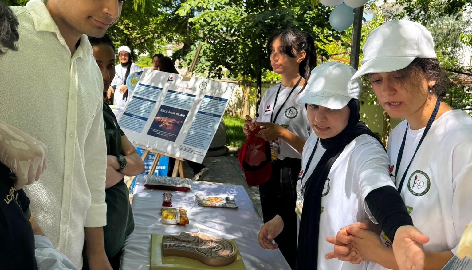 Yeşil Silvan Mesleki ve Teknik Anadolu Lisesi'nden Bilim Fuarı Açıldı