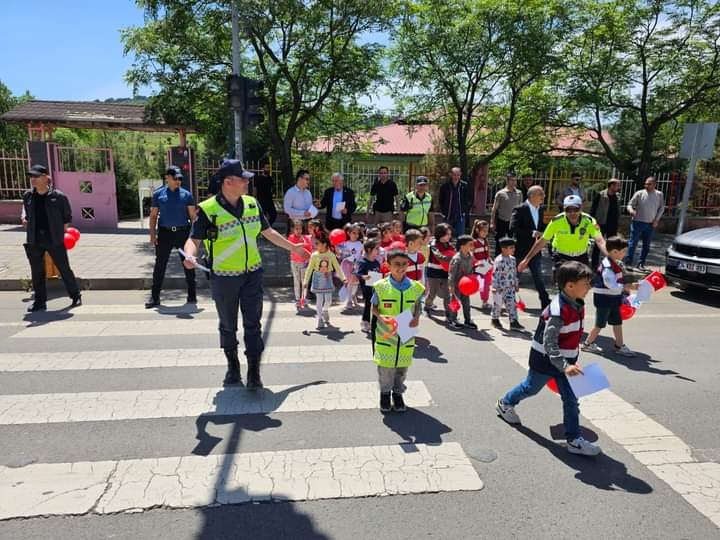 Çermik'te Karayolu Trafik Haftası Etkinliği