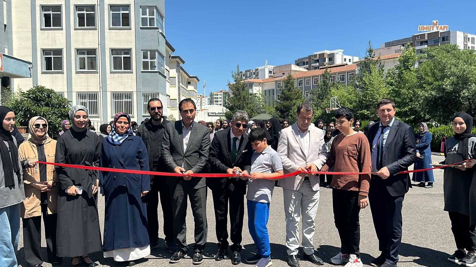 Engelleri Kaldıran Liseli Sergisi: Hayaller Fotoğrafa Dönüştü