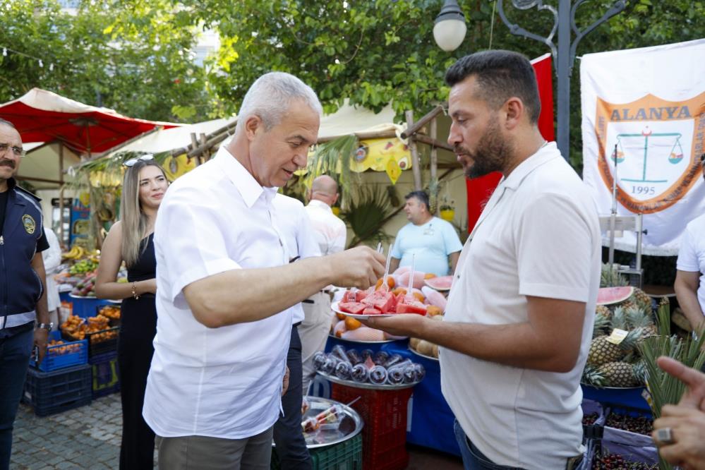 Başkan Özçelik tescilli fıstıklı limonatayı tanıttı-2