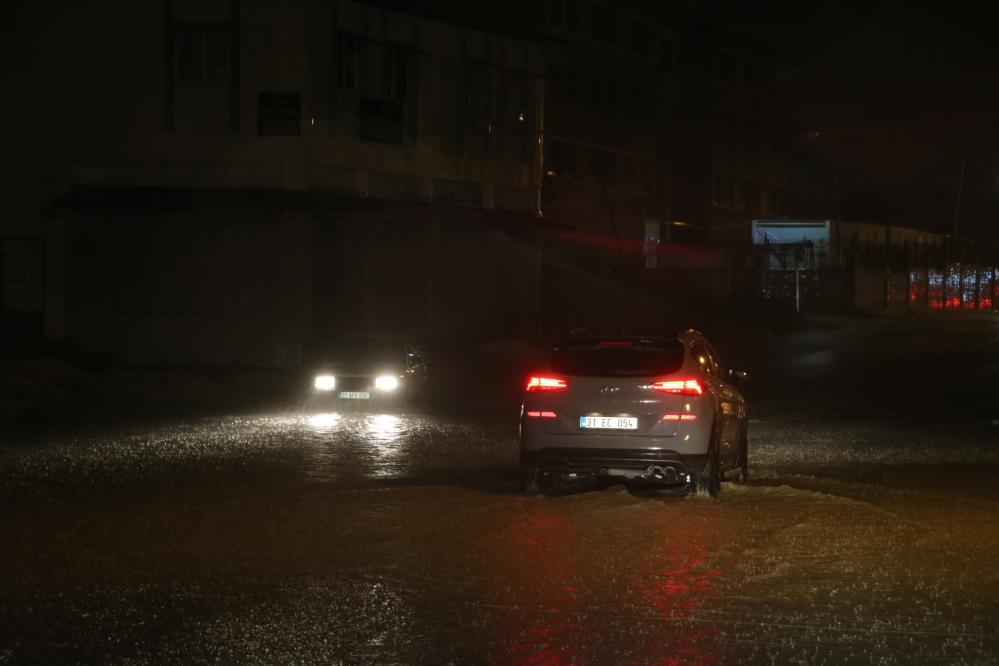 Hatay Valiliği'nden Medyada Kuvvetli Yağış Uyarısı