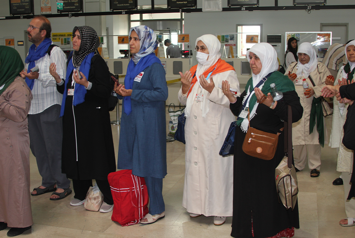 Adanalı Hacı adayları: "Hacca gitmeyi anlatmak tarifi zor bir duygu"