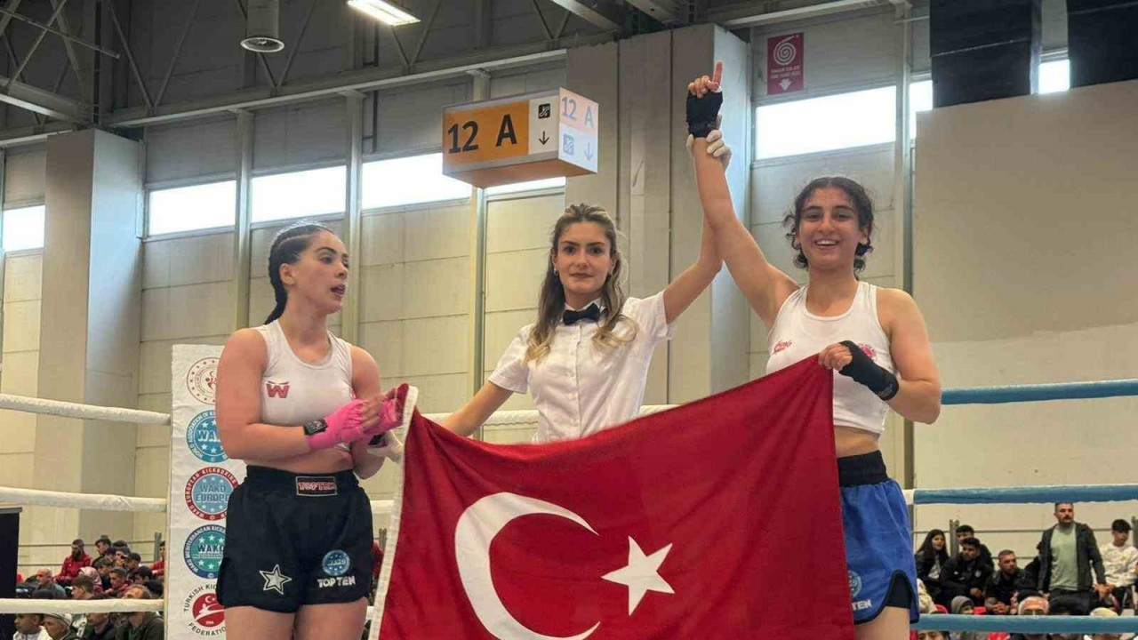 Diyarbakır Spor Lisesi kickboksta tarih yazdı