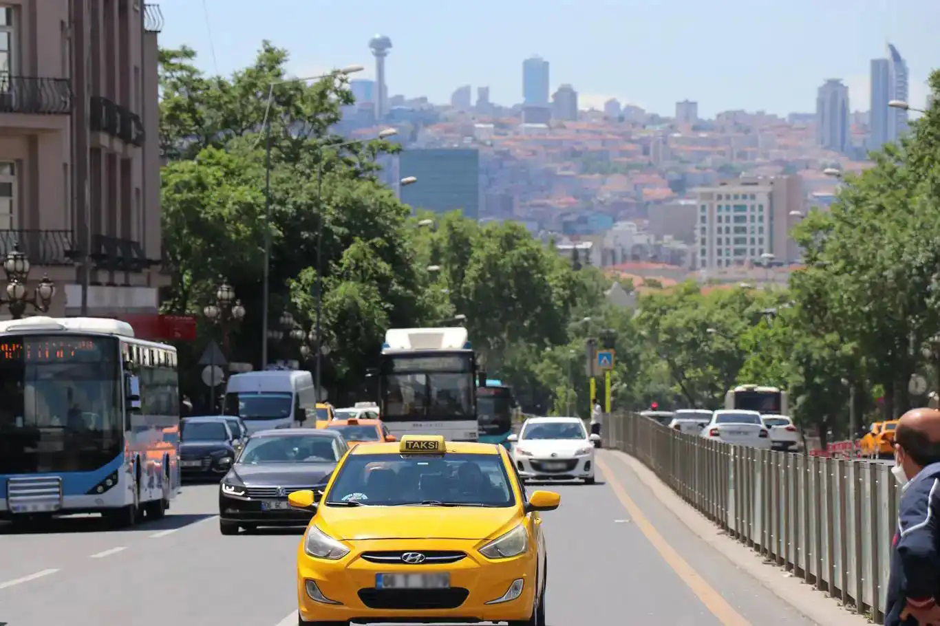 Ankara'da bazı yollar trafiğe kapatıldı