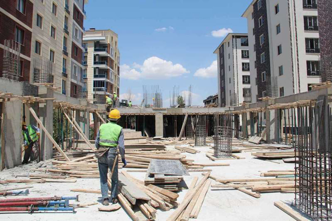 Hizmet, perakende ticaret ve inşaat güven endeksleri açıklandı